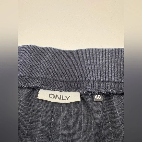 Women Casual Blue Strip Pants Medium - Picture 7 of 7